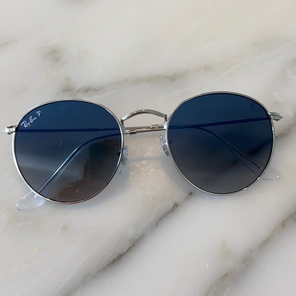 Blue-lens silver round metal Ray Bans - polarized